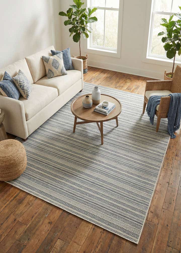 7' 10 x 7' 10 Easy-Clean Striped Indoor / Outdoor Square Rug