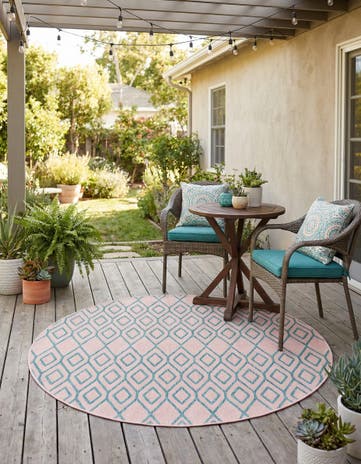 Pink and Aqua Easy-Clean Jill Zarin Turks and Caicos Indoor / Outdoor Round Rug