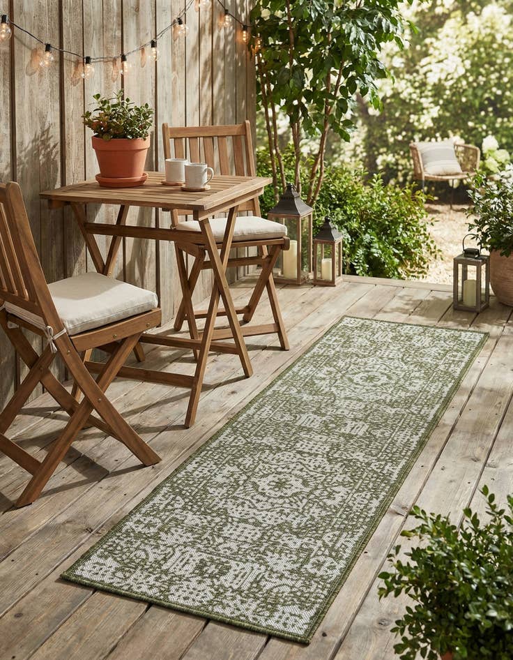 Detail image of 2' x 8'  Washable Traditional Indoor / Outdoor Runner Rug