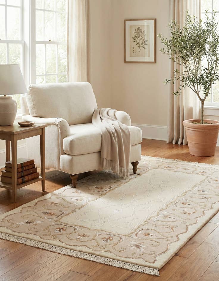 Detail image of 2' 10 x 4' 11  Hand Knotted Darya Wool Rug