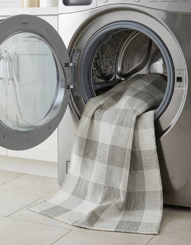 Detail image of 2' 7 x 12'  Washable Checkered Indoor / Outdoor Runner Rug