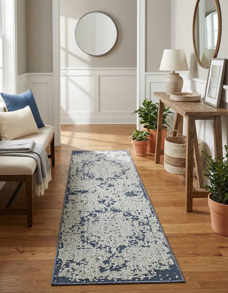 Detail image of 2' x 6' 1 Easy-Clean Traditional Indoor / Outdoor Runner Rug