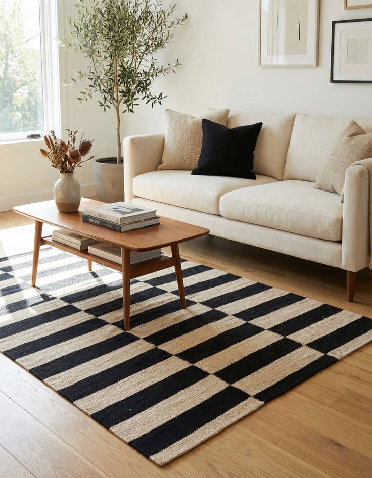 Detail image of 2' 8 x 3' 10  Hand Woven Kilim Modern Wool Rug