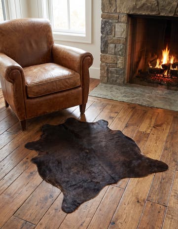 2' 1 x 2' 10 Cowhide Leather Rug