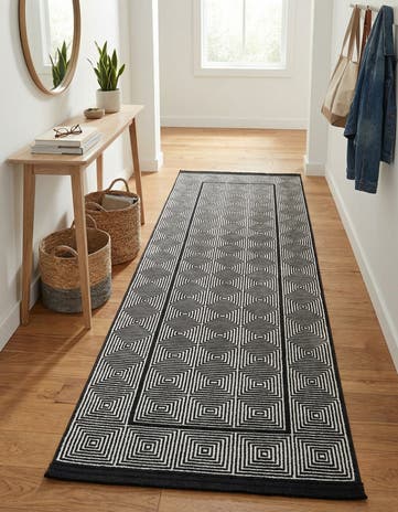 Black and White Milano Runner Rug