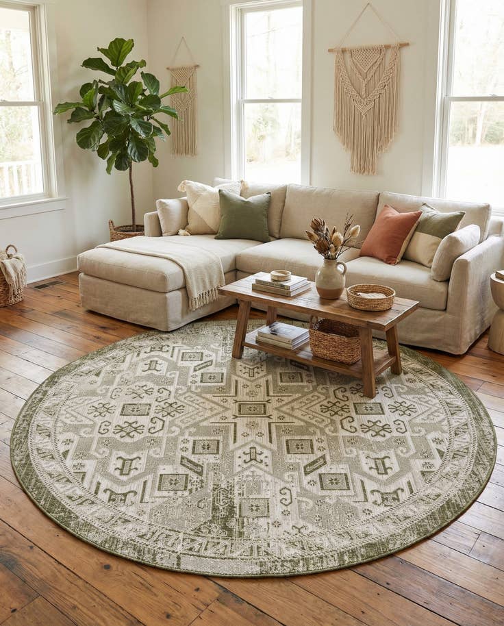 Detail image of 7' 10 x 7' 10 Easy-Clean Aztec Indoor / Outdoor Round Rug
