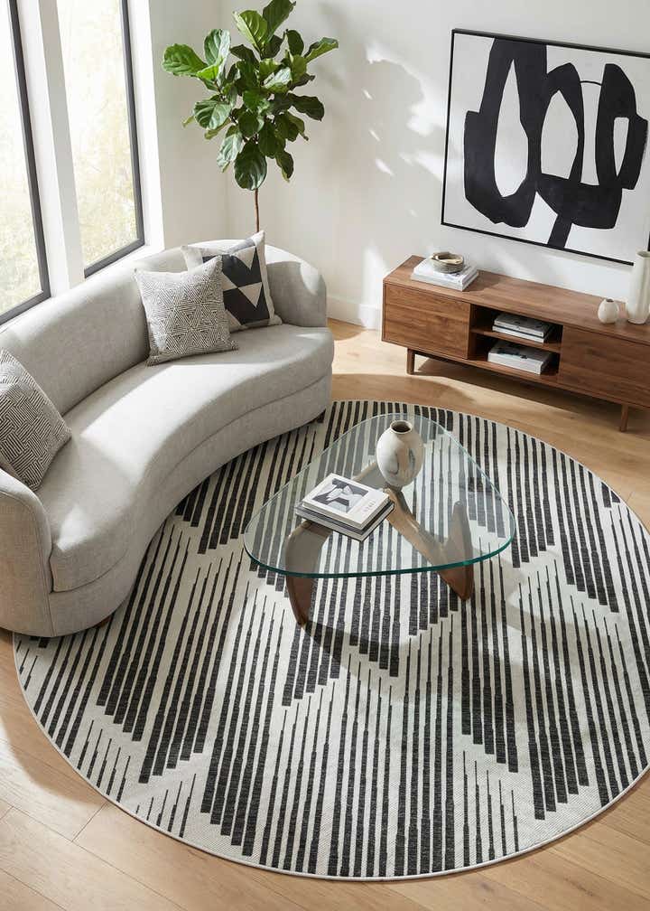 10' x 10' Easy-Clean Modern Indoor / Outdoor Round Rug