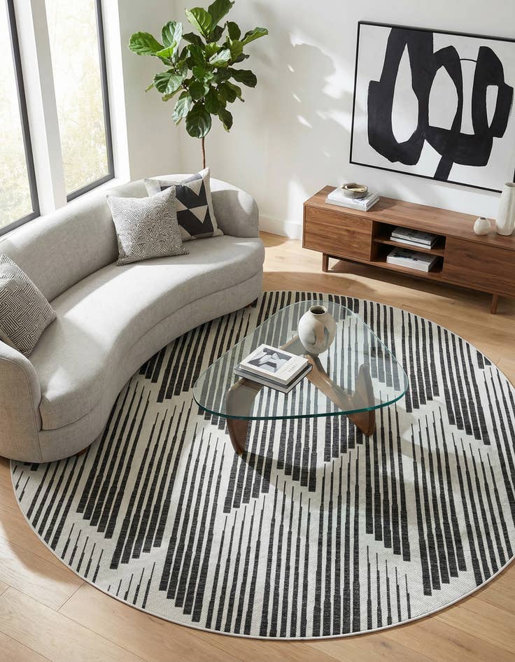 Detail image of 10' x 10'  Washable Modern Indoor / Outdoor Round Rug