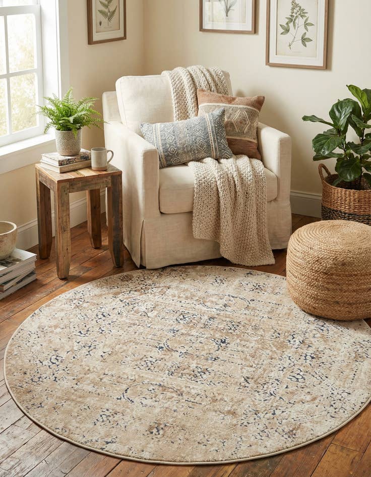 Detail image of 4' x 4' Villa Round Rug