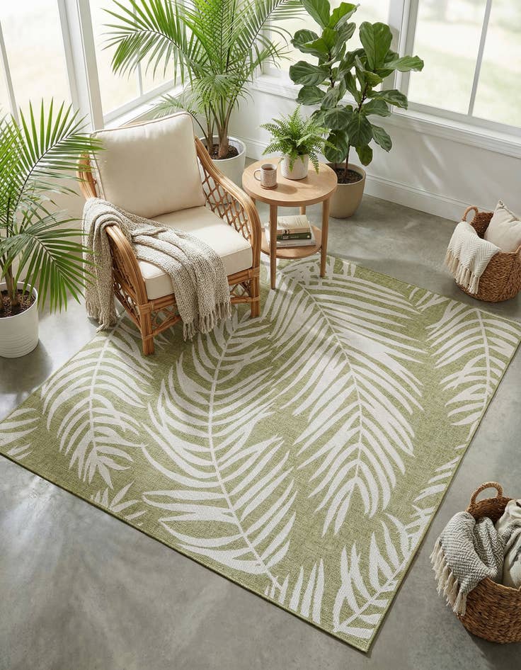 Detail image of 7' 10 x 7' 10  Washable Botanical Indoor / Outdoor Square Rug