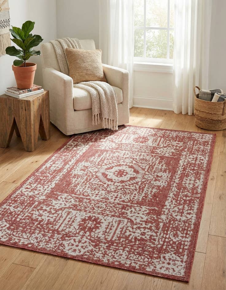 Detail image of  4' x 6'  Washable Traditional Indoor / Outdoor Rug