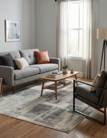 5' x 7' 4 Leipzig Rug