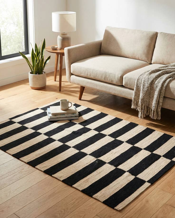 Detail image of 2' 8 x 3' 10 Hand Woven Kilim Modern Wool Rug