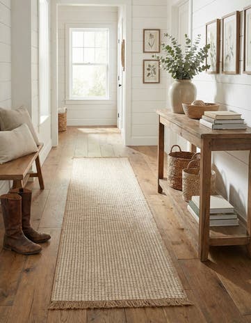2' 7 x 10' Cottage Farm Runner Rug