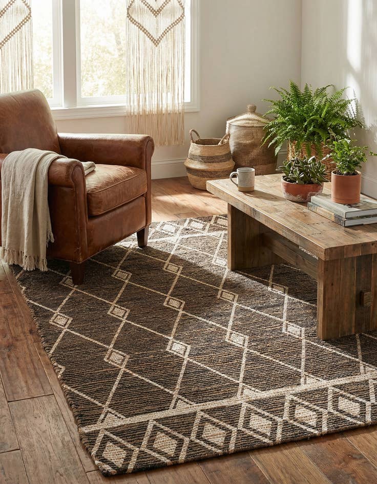 Detail image of 4' 2 x 6'  Hand Braided Chenille Jute Rug