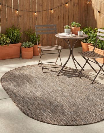 3' 1 x 5' 3 Easy-Clean Solid Indoor / Outdoor Oval Rug