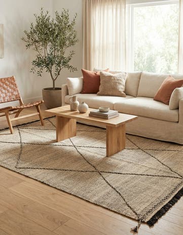 5' 4 x 7' 9 Hand Knotted Moroccan Wool Rug