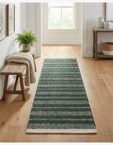 Hunter Green Hand Woven Lariat Runner Rug