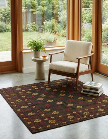 4' x 4' 2 Hand Knotted Sumak Wool Square Rug