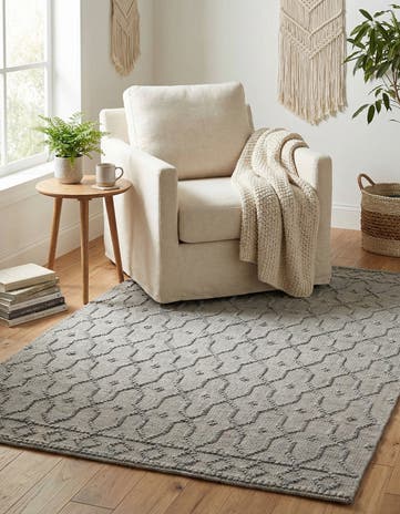 4' 1 x 6' 1 Hand Woven Larsa Jute Rug