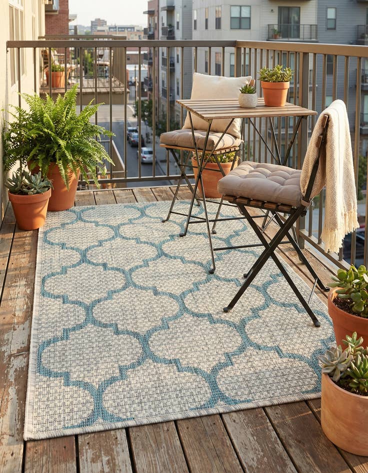 Detail image of 2' x 3' 1  Washable Trellis Indoor / Outdoor Rug