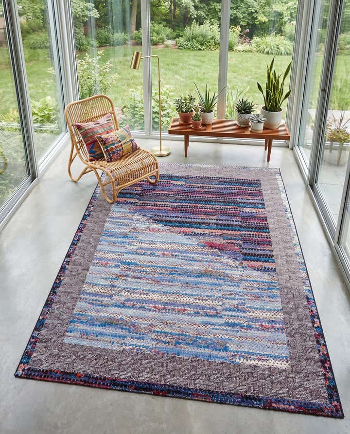 7' 10 x 10' Easy-Clean Modern Indoor / Outdoor Rug