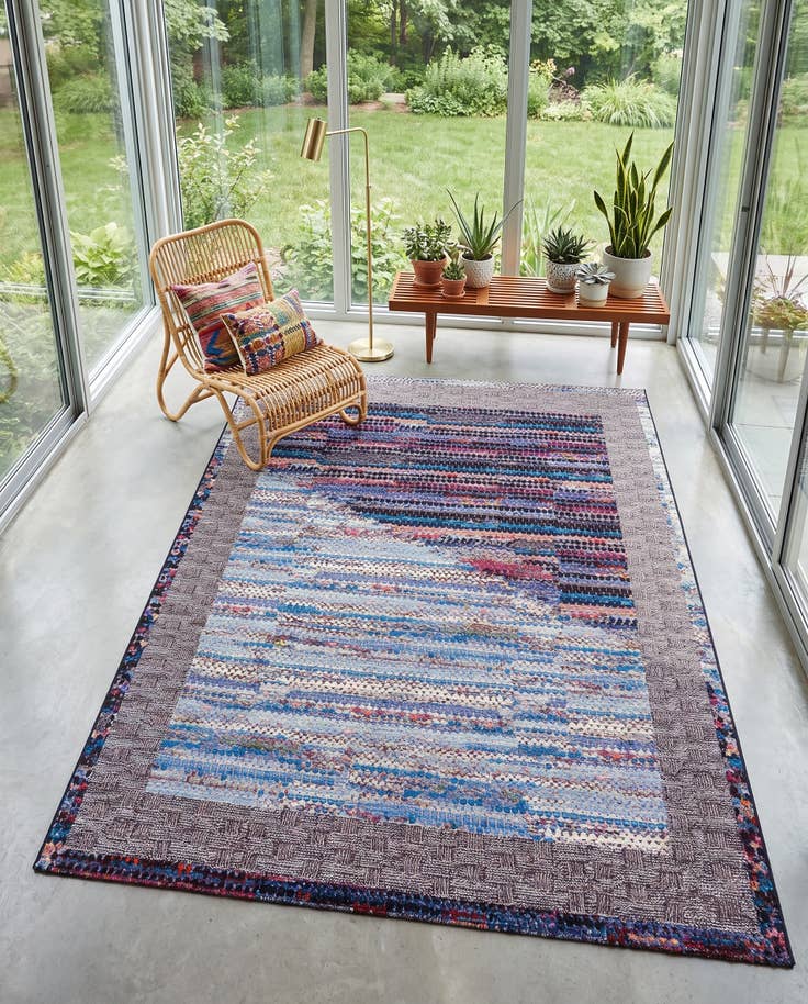 Detail image of 7' 10 x 10' Easy-Clean Modern Indoor / Outdoor Rug