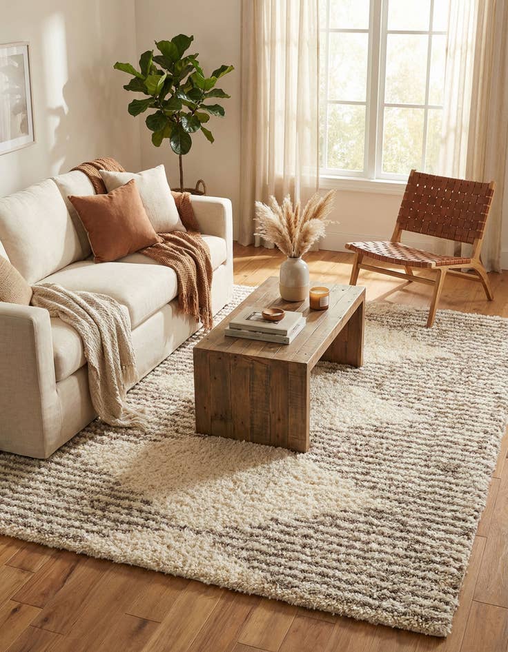 Detail image of 8' x 10' Infinity Shag Rug