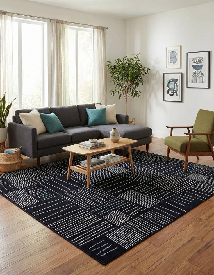 Detail image of 7' 10 x 10' Hanahan Rug