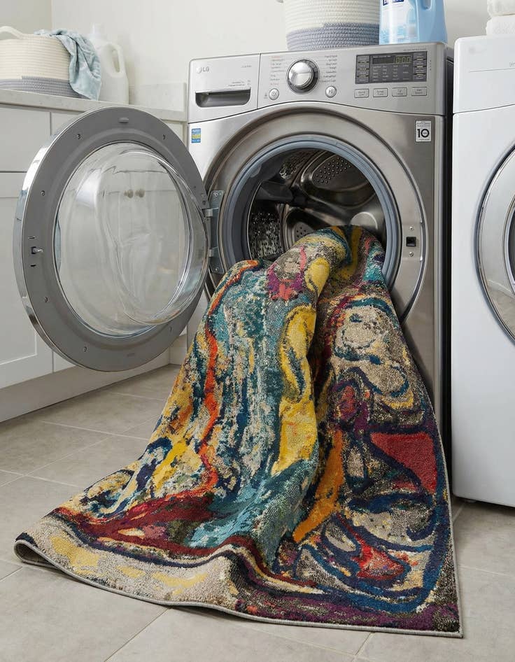 Detail image of 7' x 10'  Washable Haerfest Rug