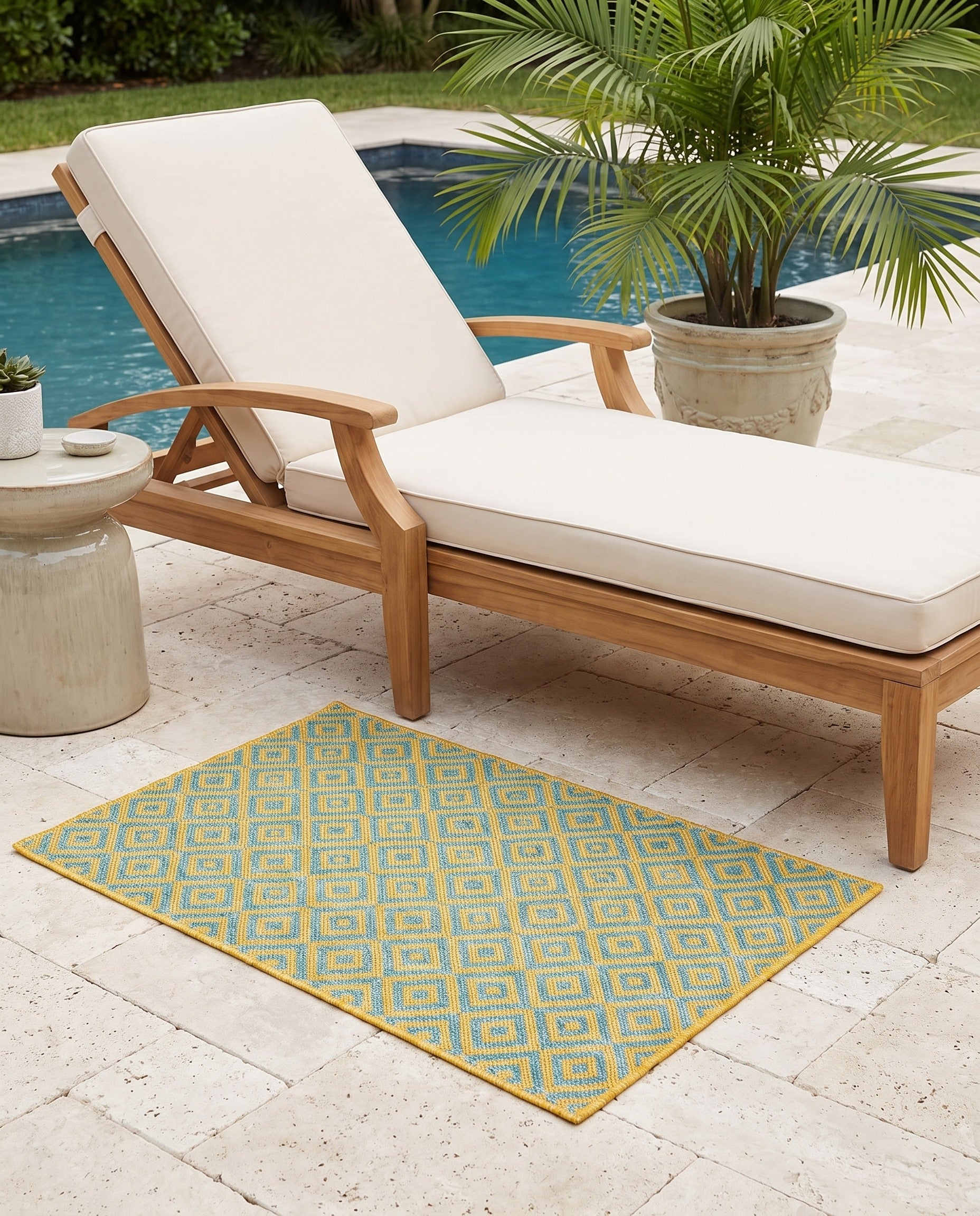 2' x 3' Easy-Clean Jill Zarin Costa Rica Indoor / Outdoor Rug