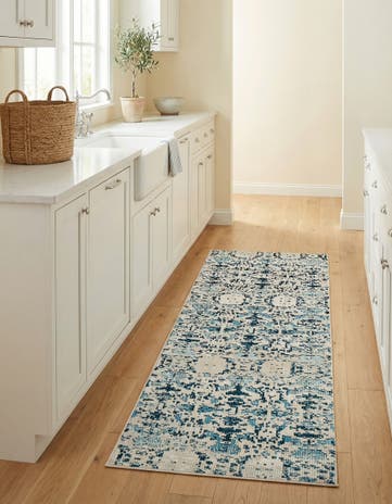 Ivory Amulet Runner Rug