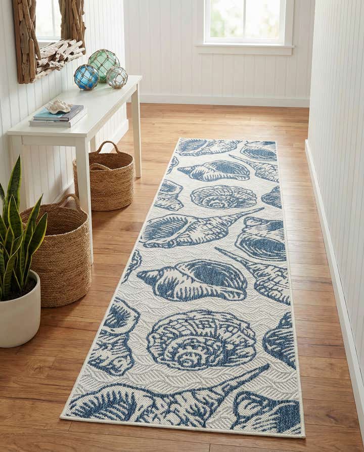 2' x 8' Easy-Clean Coastal Indoor / Outdoor Runner Rug