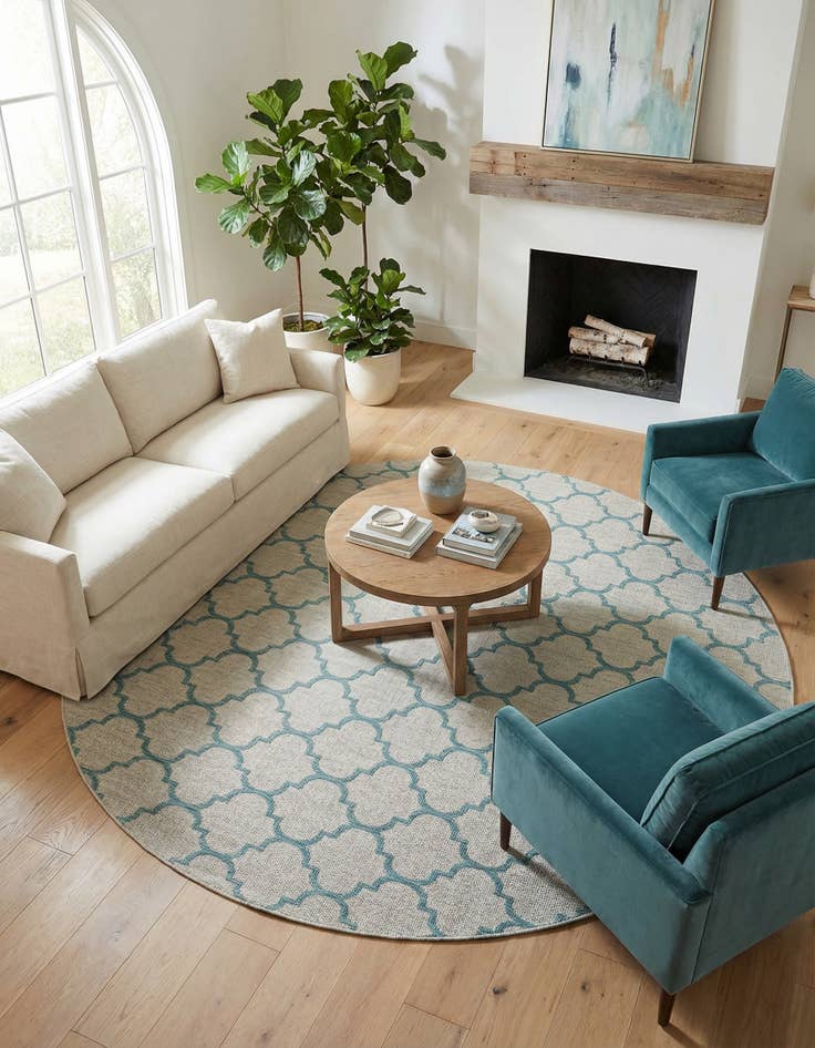 Detail image of 13' x 13'  Washable Trellis Indoor / Outdoor Round Rug