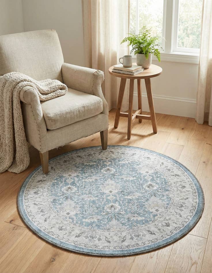 Detail image of 3' 6 x 3' 6 Timeless Round Rug