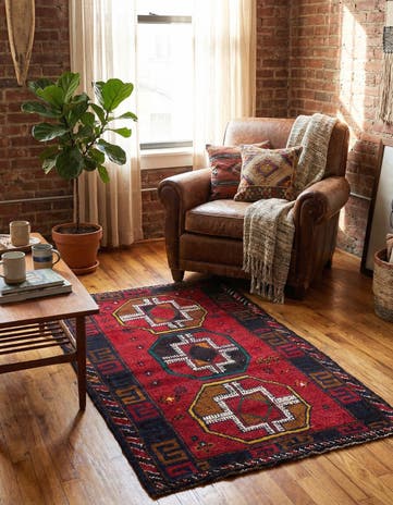 2' 9 x 4' 10 Hand Knotted Balouch Persian Wool Rug