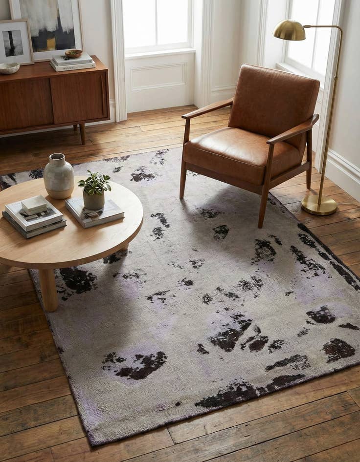 Detail image of 4' x 5' 10  Hand Knotted Ultra Vintage Persian Wool Rug