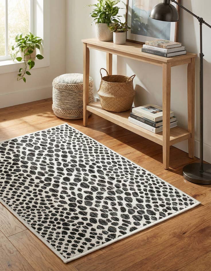 Detail image of 2' x 3'  Washable Jill Zarin Cape Town Indoor / Outdoor Rug