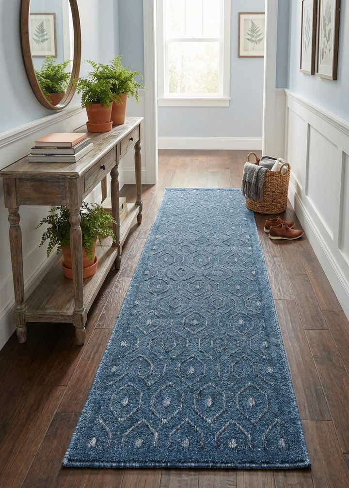 2' x 8' Easy-Clean Trellis Textured Indoor / Outdoor Runner Rug