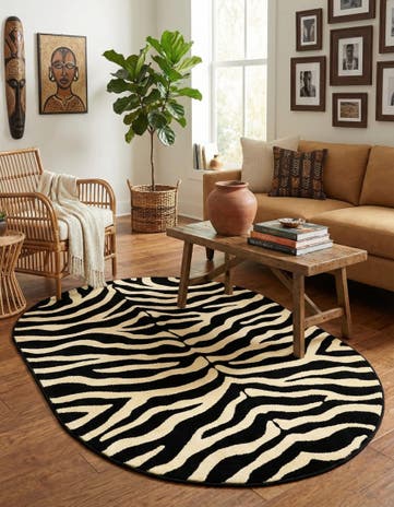 Black Savannah Oval Rug