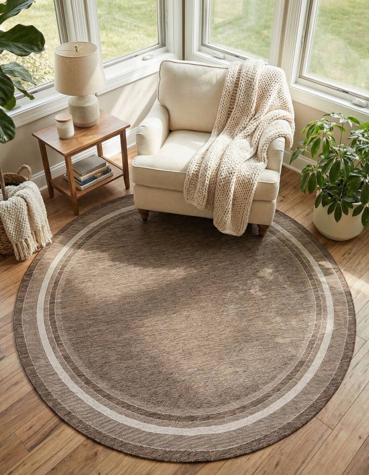 Detail image of  10' x 10'  Washable Border Indoor / Outdoor Round Rug