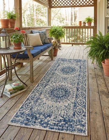 2' x 5' 3 Easy-Clean Traditional Indoor / Outdoor Runner Rug