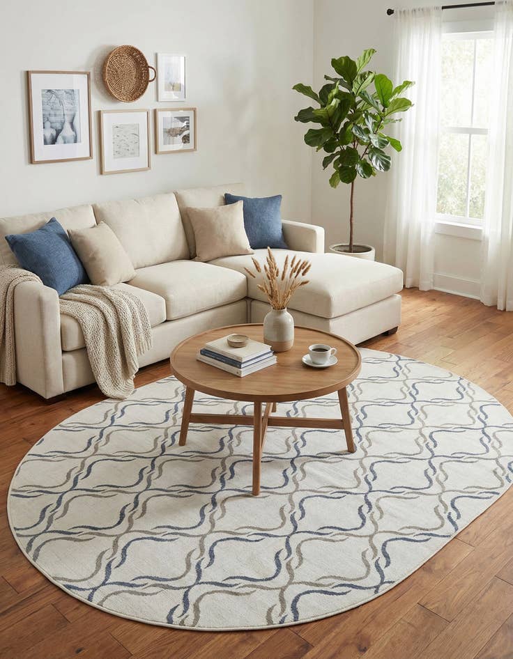 Detail image of  7' 10 x 10'  Washable Lattice Indoor / Outdoor Oval Rug