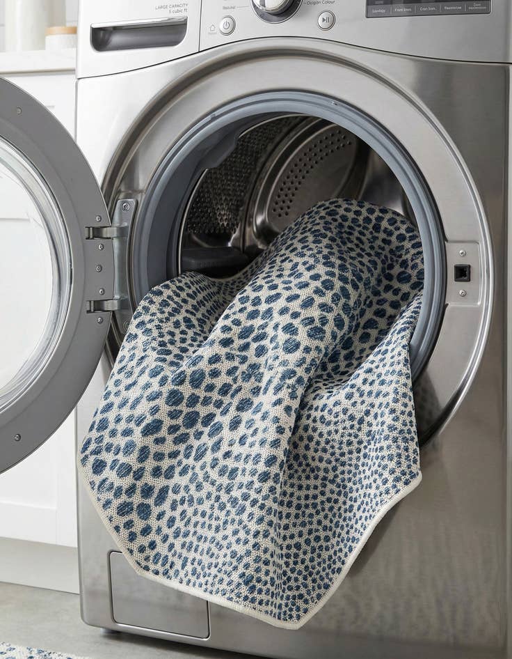 Detail image of 4' x 4'  Washable Jill Zarin Cape Town Indoor / Outdoor Octagon Rug