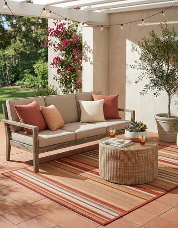 5' 3 x 7' 7 Easy-Clean Baja Indoor / Outdoor Rug