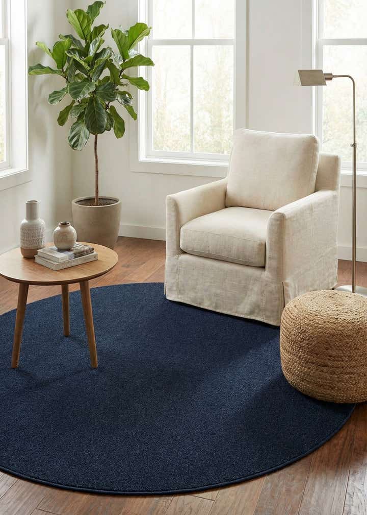 7' 10 x 7' 10 Easy-Clean Solid Indoor / Outdoor Round Rug