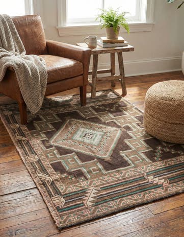 2' 7 x 3' 9 Hand Knotted Ultra Vintage Persian Wool Rug