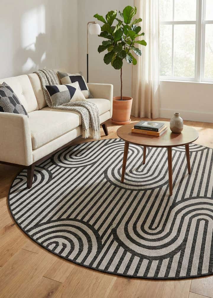 7' 10 x 7' 10 Easy-Clean Modern Indoor / Outdoor Round Rug