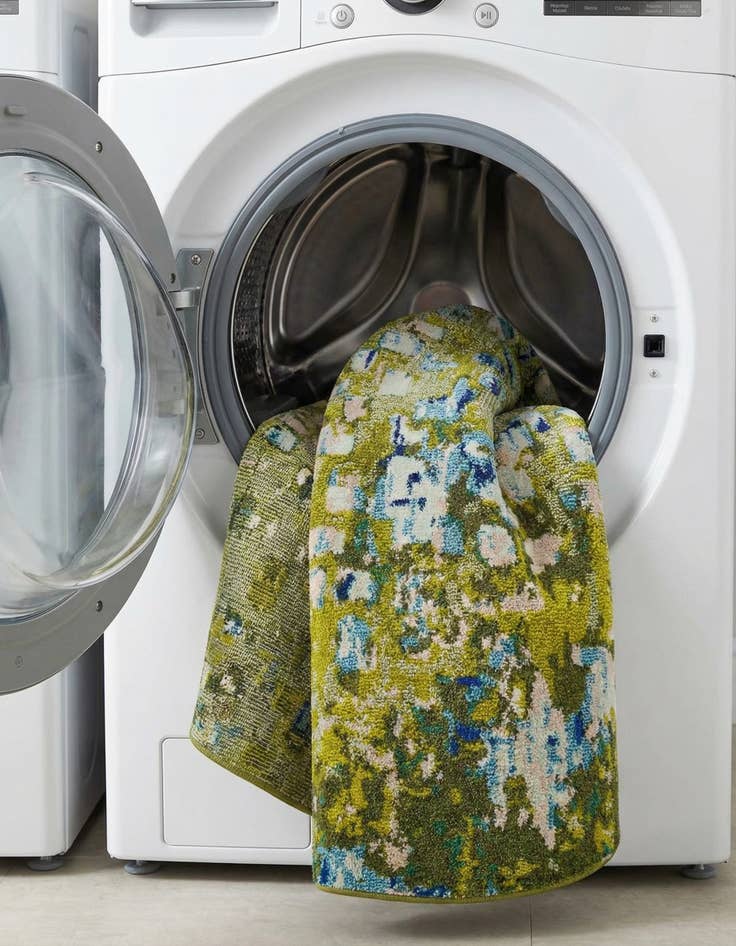 Detail image of  6' x 6'  Washable Sevilla Round Rug