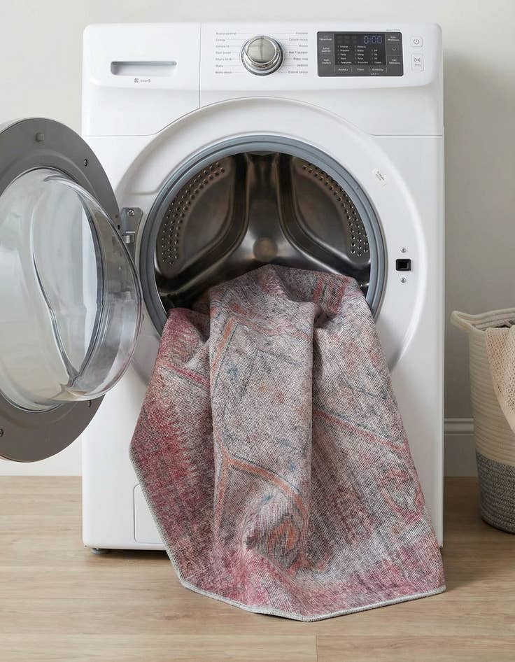 Detail image of 7' 10 x 7' 10  Washable Sisu Octagon Rug